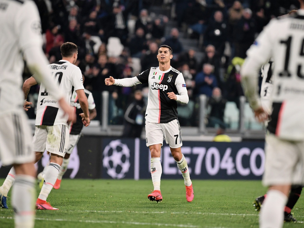 甚至是裁判 甚至是裁判